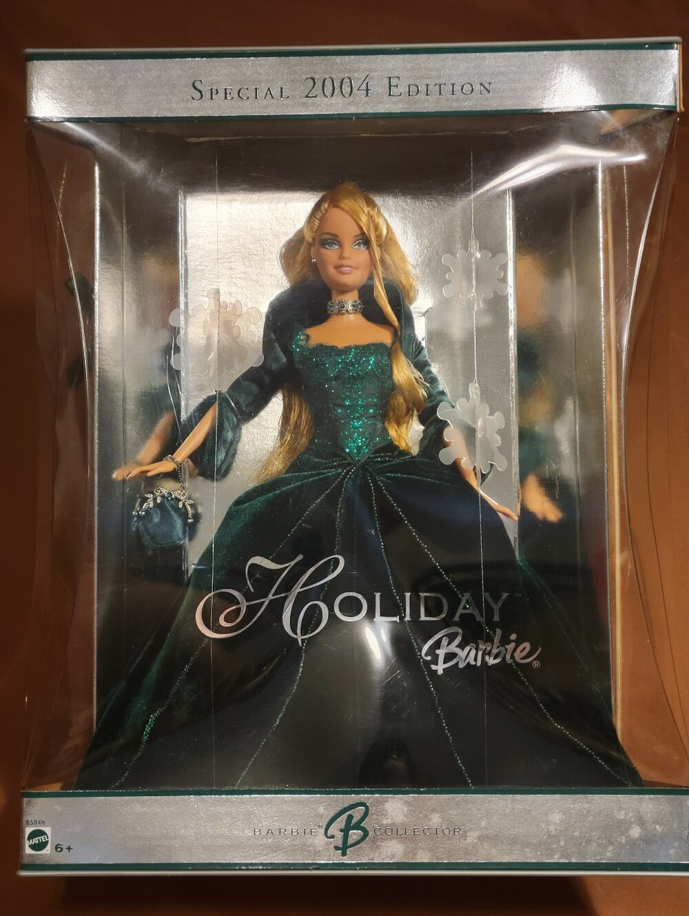 Special 2004 Edition Holiday Barbie - Green Dress